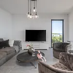 3 Bedroom Cozy In Apartman