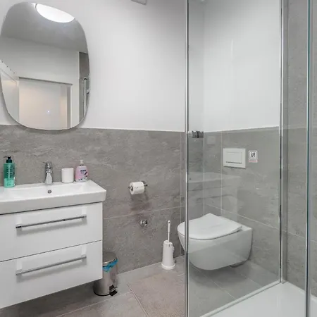 Gorgeous In With Kitchen Apartament